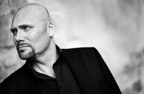 f7996e9e-06d4-46c2-b918-c1db54320bf2