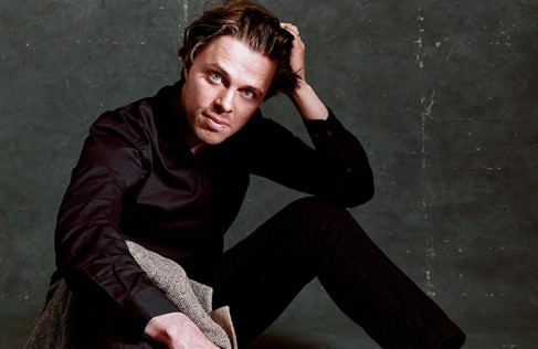 b4ed8564-f6c6-4b56-b204-5178375ecee2