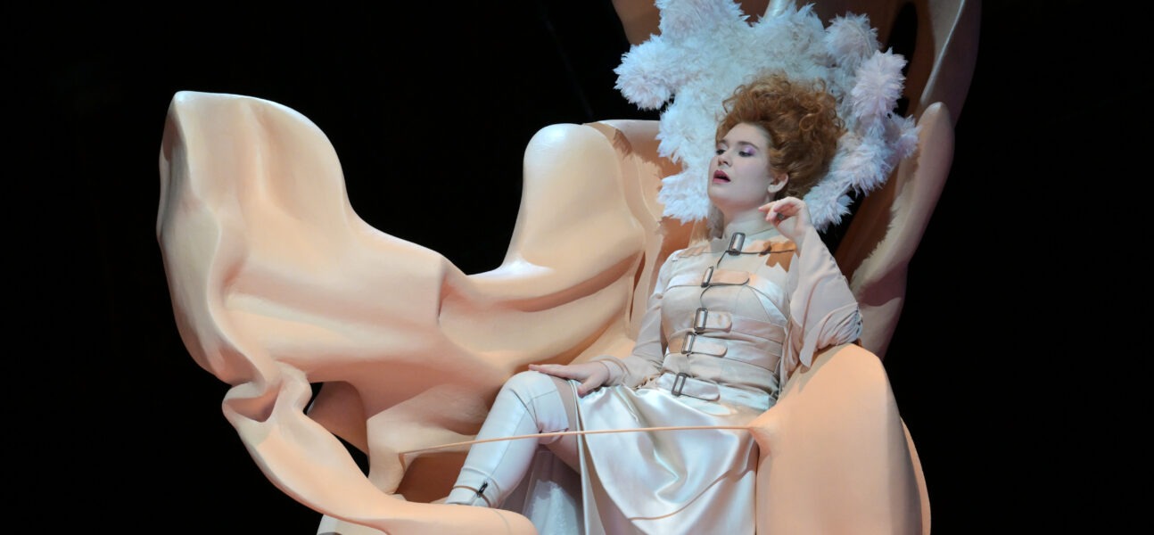 5352_inseinemgartenliebtdonperlimplinbelisa16_gross-1294x600