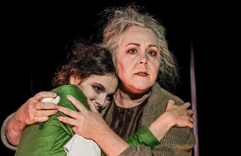 cropped Kronbruden 2 - photo Jonas Persson